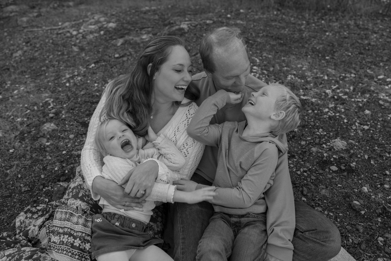 A Simple Mom’s Guide to a Healthier more Connected Home: Daily Tips for more Connection and Less Toxic Kiddos